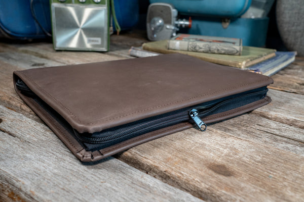 Rockefeller Portfolio | Medium Padfolio & Tech Case