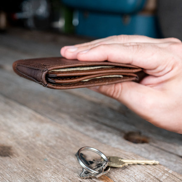 Bi-fold Wallet with Coin Compartment in grained calfskin